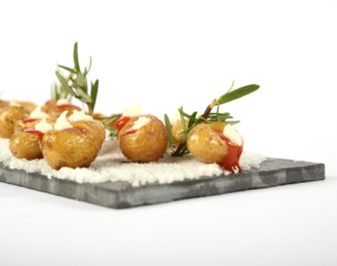 tasca matilde bar para comer de menú tapas y arroces economico en daimus al lado de gandia. Patatas bravas